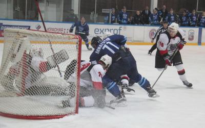 ХК «Рязань» на домашнем льду переиграл ХК «Тамбов»